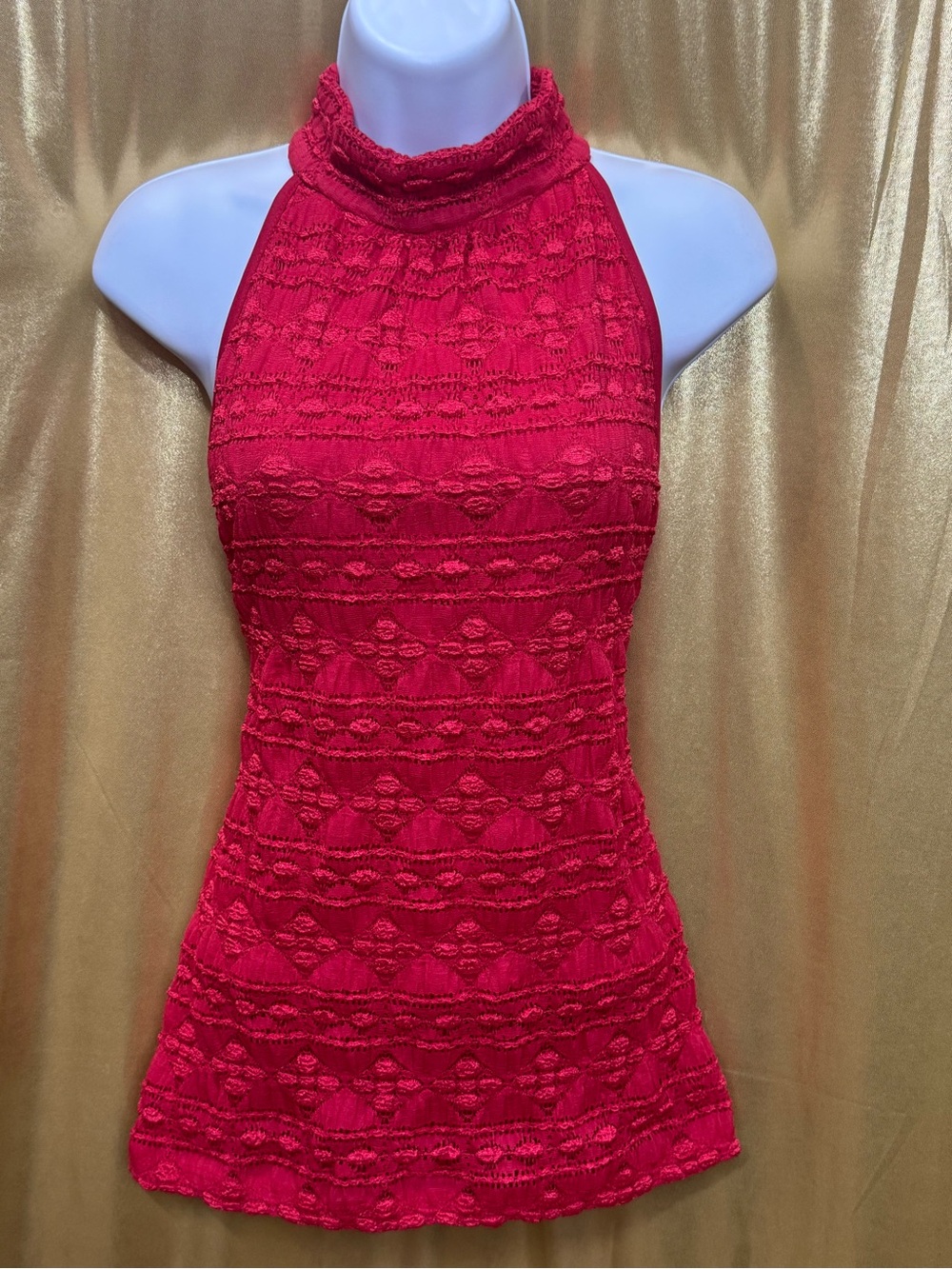 CDIV Creative Design Works Red Halter Top Shacker Texture Sleeveless Blouse Size
